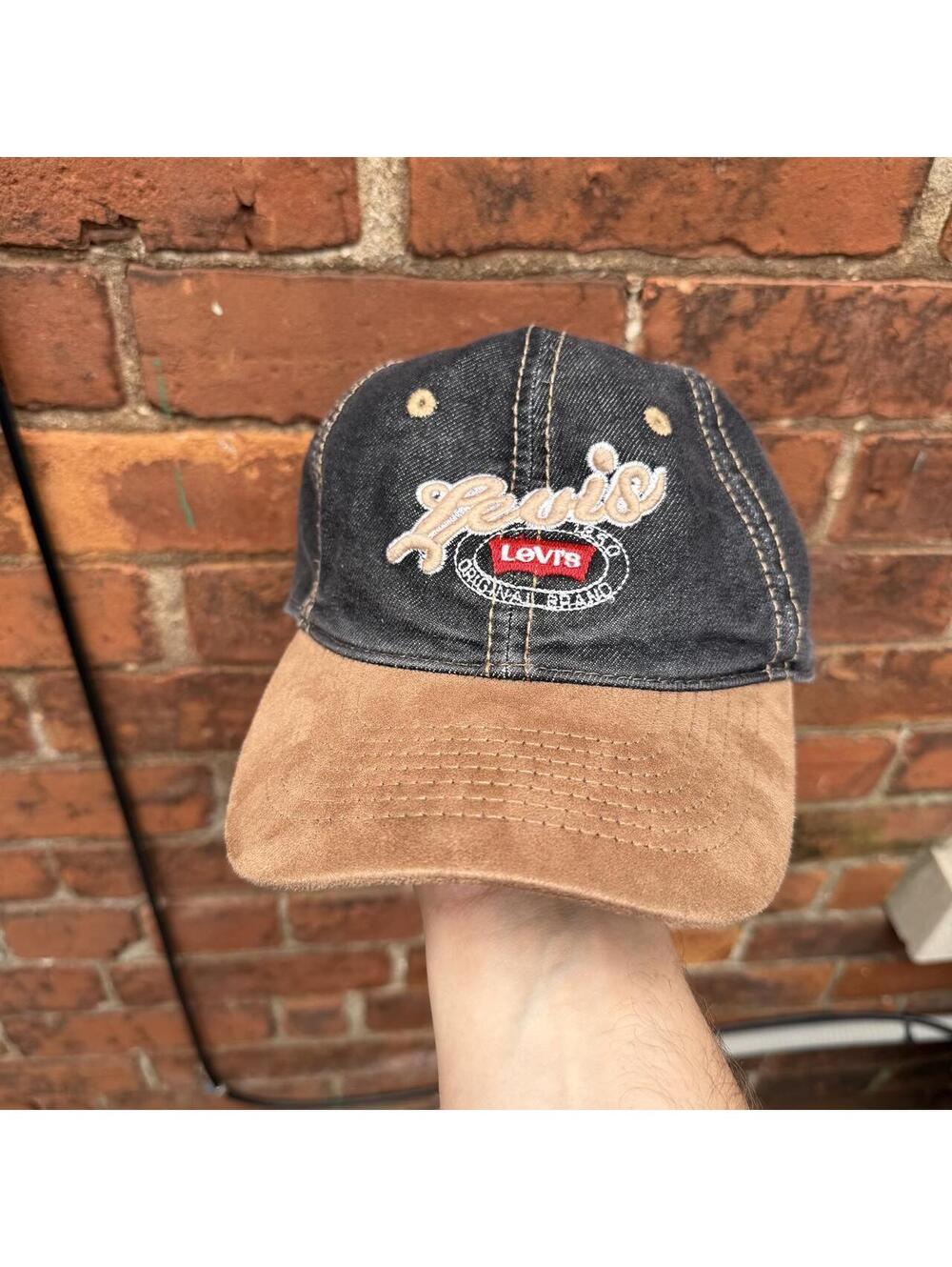 vintage Levi’s two tone strap back hat 90s